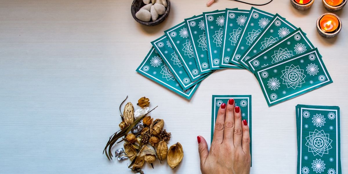 Tarot terapéutico (Psicotarot) online – sesión 30 min | Tarot Kenna – Psicotarot de Tarot Kenna. Lectura de tarot online.